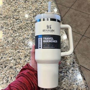 Stanley White Adventure Quencher Tumbler 40oz